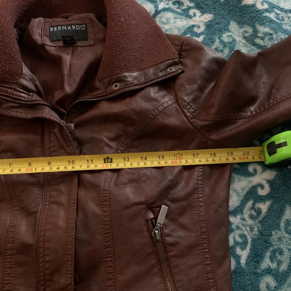 WOMENS MEDIUM VINTAGE BERNARDO LEATHER JACKET COAT - Picture 3 of 11